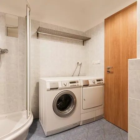 Spacious Studio 6min To Centre